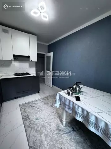 2-комнатная квартира, этаж 8 из 10, 58 м²