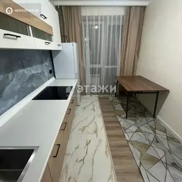 2-комнатная квартира, этаж 3 из 6, 48 м²