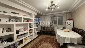 2-комнатная квартира, этаж 4 из 4, 42 м²