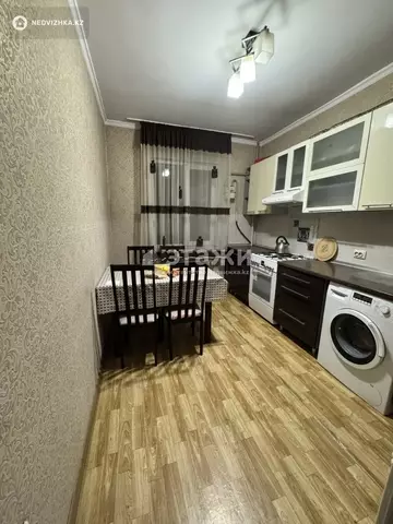 2-комнатная квартира, этаж 4 из 6, 65 м²