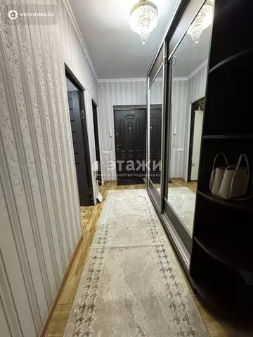 2-комнатная квартира, этаж 4 из 6, 65 м²