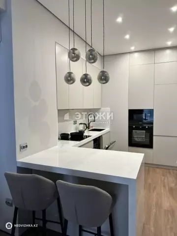 2-комнатная квартира, этаж 2 из 4, 45 м², на длительный срок