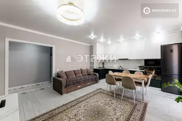4-комнатная квартира, этаж 6 из 12, 103 м²