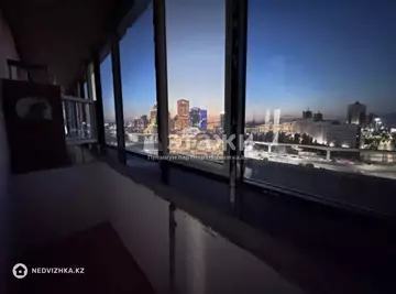 2-комнатная квартира, этаж 10 из 10, 74 м²