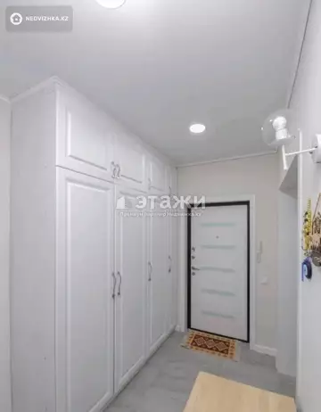 2-комнатная квартира, этаж 3 из 13, 55 м²