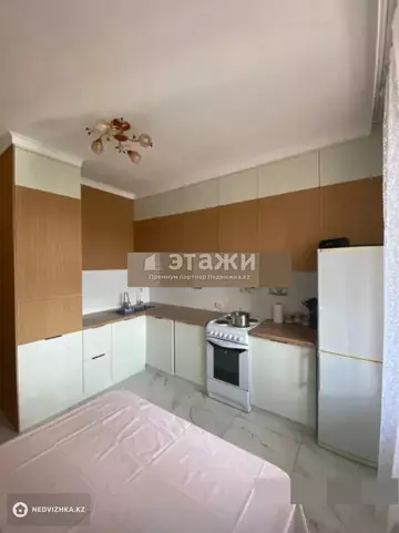 2-комнатная квартира, этаж 9 из 9, 55 м²