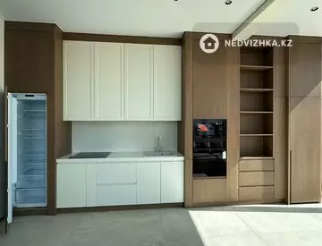 3-комнатная квартира, этаж 4 из 4, 99 м²