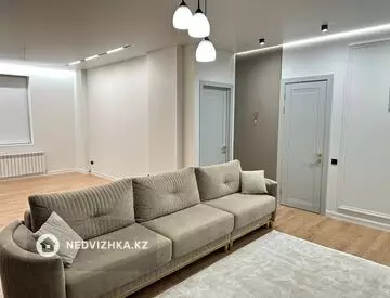 100 м², 4-комнатная квартира, этаж 9 из 9, 100 м², изображение - 1