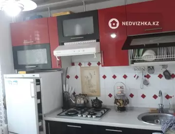 1-комнатная квартира, этаж 3 из 5, 33 м², посуточно