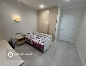 3-комнатная квартира, этаж 10 из 12, 104 м²