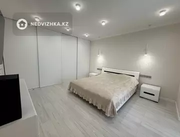 3-комнатная квартира, этаж 10 из 12, 104 м²