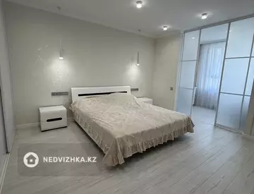 3-комнатная квартира, этаж 10 из 12, 104 м²