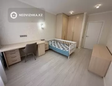 3-комнатная квартира, этаж 10 из 12, 104 м²