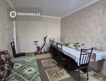 3-комнатная квартира, этаж 4 из 5, 62 м²