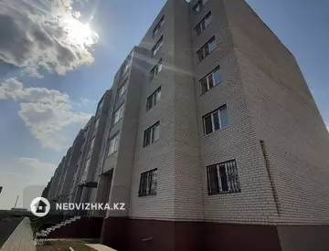 3-комнатная квартира, этаж 3 из 5, 106 м²