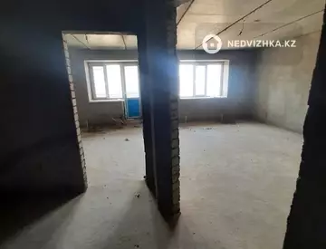 3-комнатная квартира, этаж 3 из 5, 106 м²