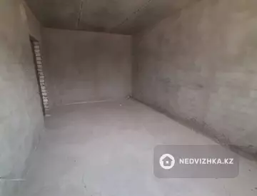 3-комнатная квартира, этаж 3 из 5, 106 м²