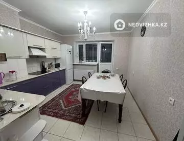 4-комнатная квартира, этаж 5 из 18, 119 м²