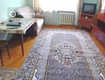 1-комнатная квартира, этаж 1 из 4, 33 м², на длительный срок
