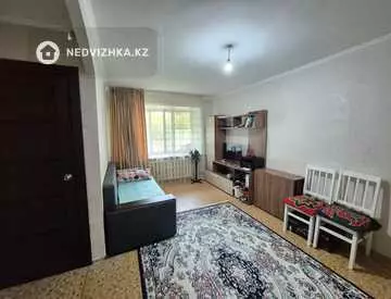 1-комнатная квартира, этаж 1 из 5, 30 м²