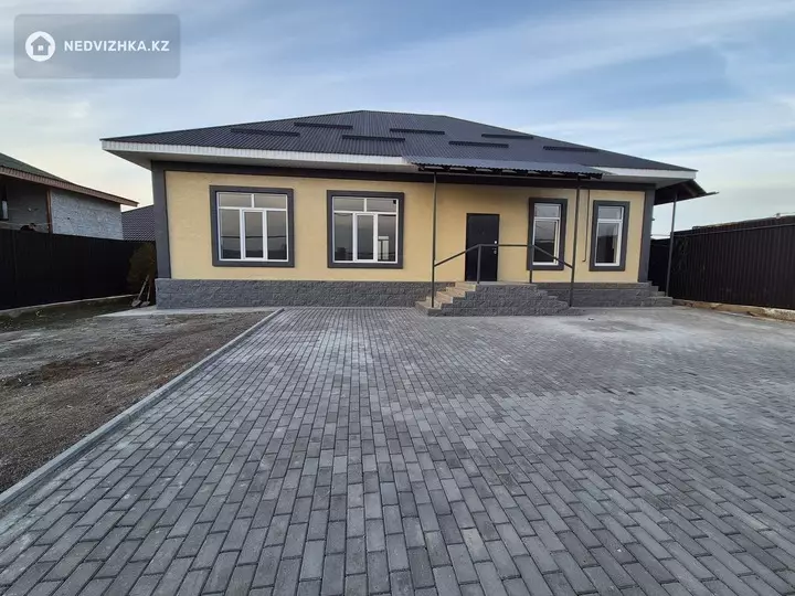 180 м², 4-комнатный дом, 5 соток, 180 м², изображение - 1