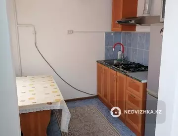 1-комнатная квартира, этаж 3 из 5, 30 м², на длительный срок