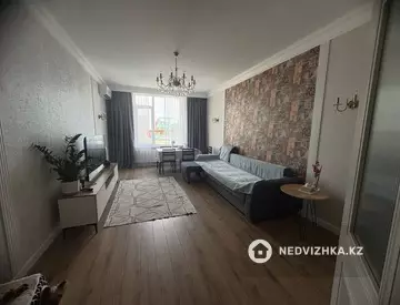 2-комнатная квартира, этаж 18 из 21, 65 м², на длительный срок