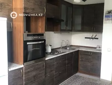 1-комнатная квартира, этаж 9 из 10, 48 м², на длительный срок