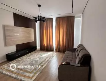 2-комнатная квартира, этаж 9 из 12, 80 м², на длительный срок