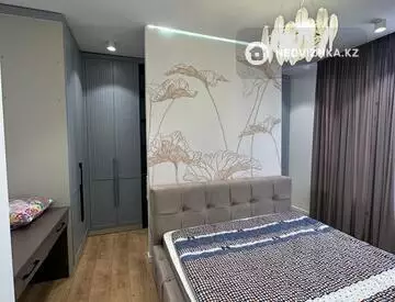 2-комнатная квартира, этаж 9 из 12, 80 м², на длительный срок