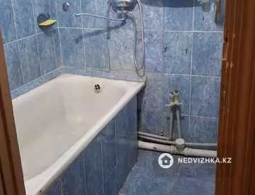 2-комнатная квартира, этаж 2 из 5, 103 м²