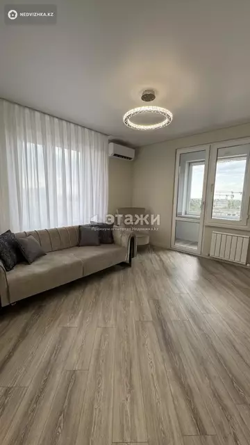2-комнатная квартира, этаж 8 из 15, 60 м²
