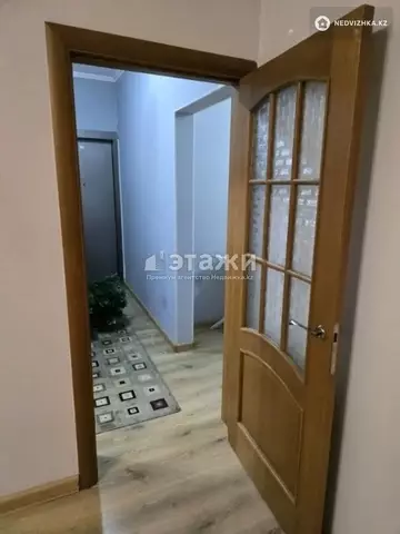 2-комнатная квартира, этаж 2 из 9, 60 м²