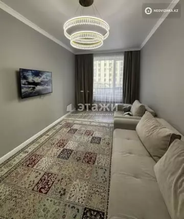 2-комнатная квартира, этаж 2 из 12, 60 м²