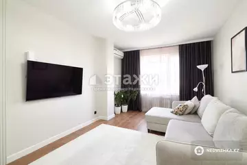 2-комнатная квартира, этаж 8 из 12, 65 м²