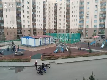 2-комнатная квартира, этаж 2 из 10, 68 м²