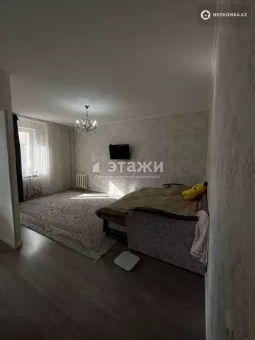 1-комнатная квартира, этаж 3 из 12, 39 м²