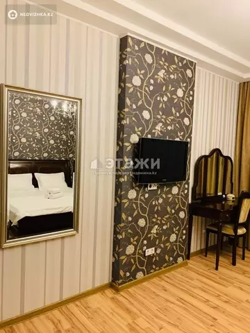 3-комнатная квартира, этаж 14 из 42, 130 м²