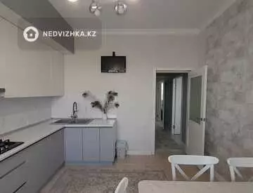 3-комнатная квартира, этаж 1 из 5, 81 м²