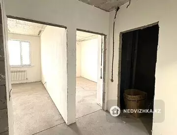 2-комнатная квартира, этаж 8 из 9, 42 м²