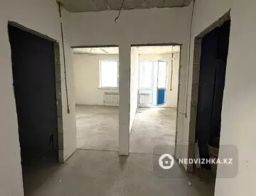 2-комнатная квартира, этаж 8 из 9, 42 м²
