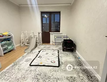 4-комнатная квартира, этаж 10 из 12, 99 м²