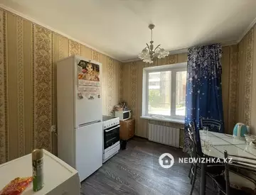 2-комнатная квартира, этаж 1 из 10, 50 м²