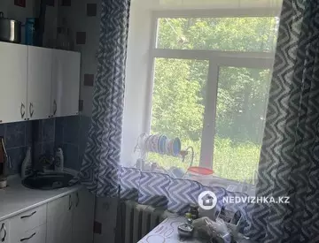 3-комнатная квартира, этаж 1 из 2, 81 м²