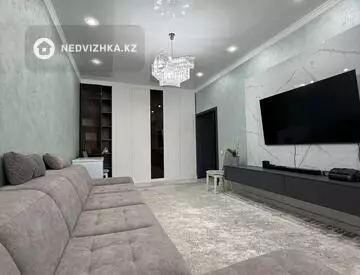 2-комнатная квартира, этаж 3 из 5, 64 м²
