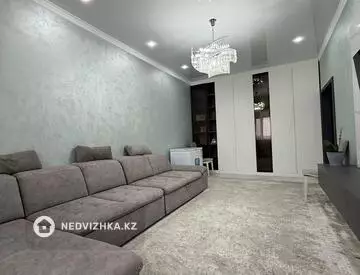 2-комнатная квартира, этаж 3 из 5, 64 м²