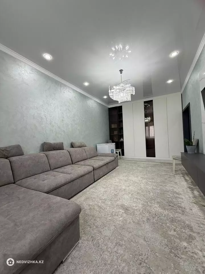 64.5 м², 2-комнатная квартира, этаж 3 из 5, 64 м², изображение - 1