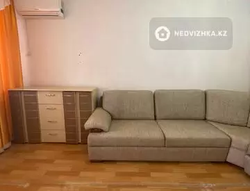 1-комнатная квартира, этаж 6 из 9, 50 м²
