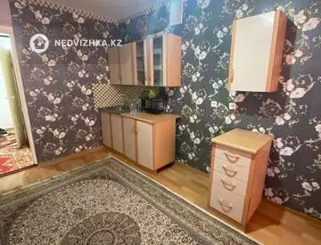 1-комнатная квартира, этаж 6 из 9, 50 м²