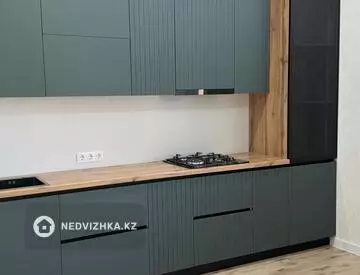2-комнатная квартира, этаж 4 из 9, 72 м²